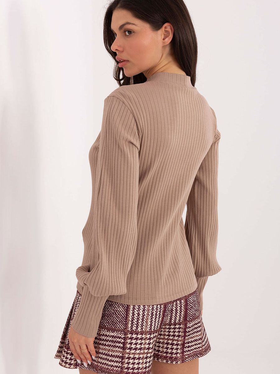 Blouse model  Rue Paris